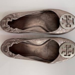 Tory Burch gunmetal silver flats